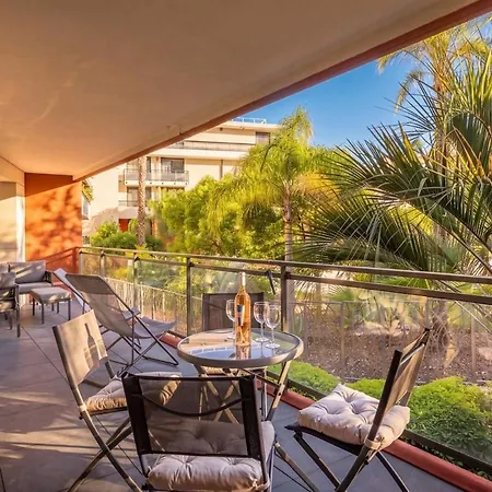 Apartment Escape Renovated 2br Ac Pool Terrace Cannes